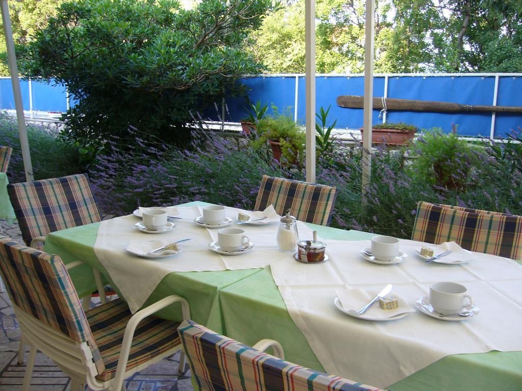 Stella Maris Accommodation Klenovica Exterior photo