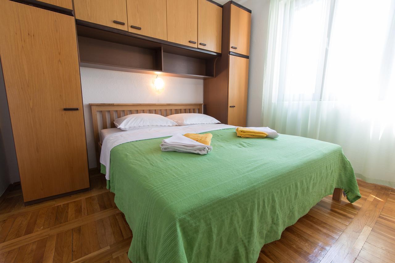 Stella Maris Accommodation Klenovica Exterior photo