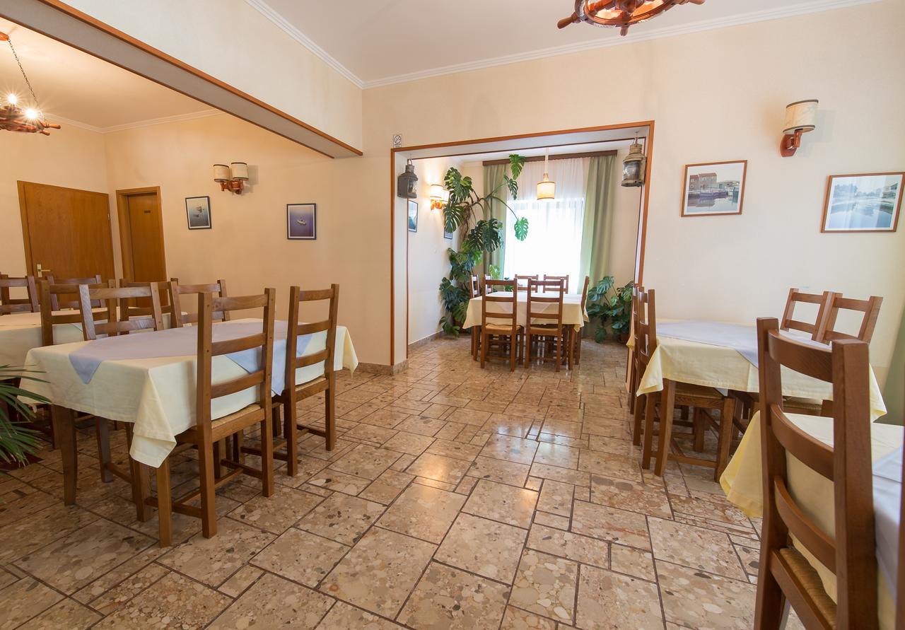 Stella Maris Accommodation Klenovica Exterior photo