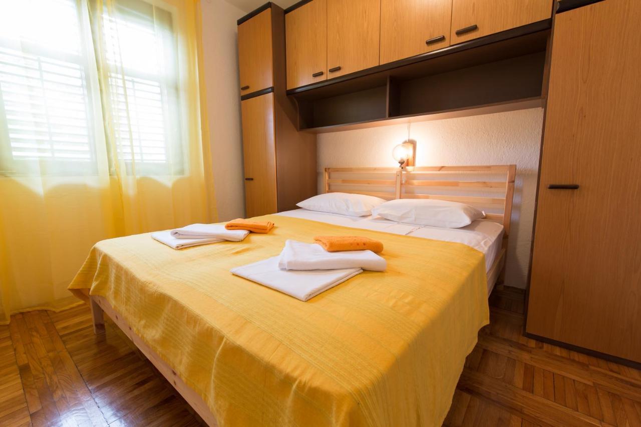 Stella Maris Accommodation Klenovica Exterior photo
